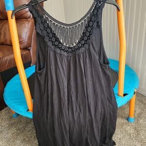 Liz Lange Black Crochet Detail Tank Top